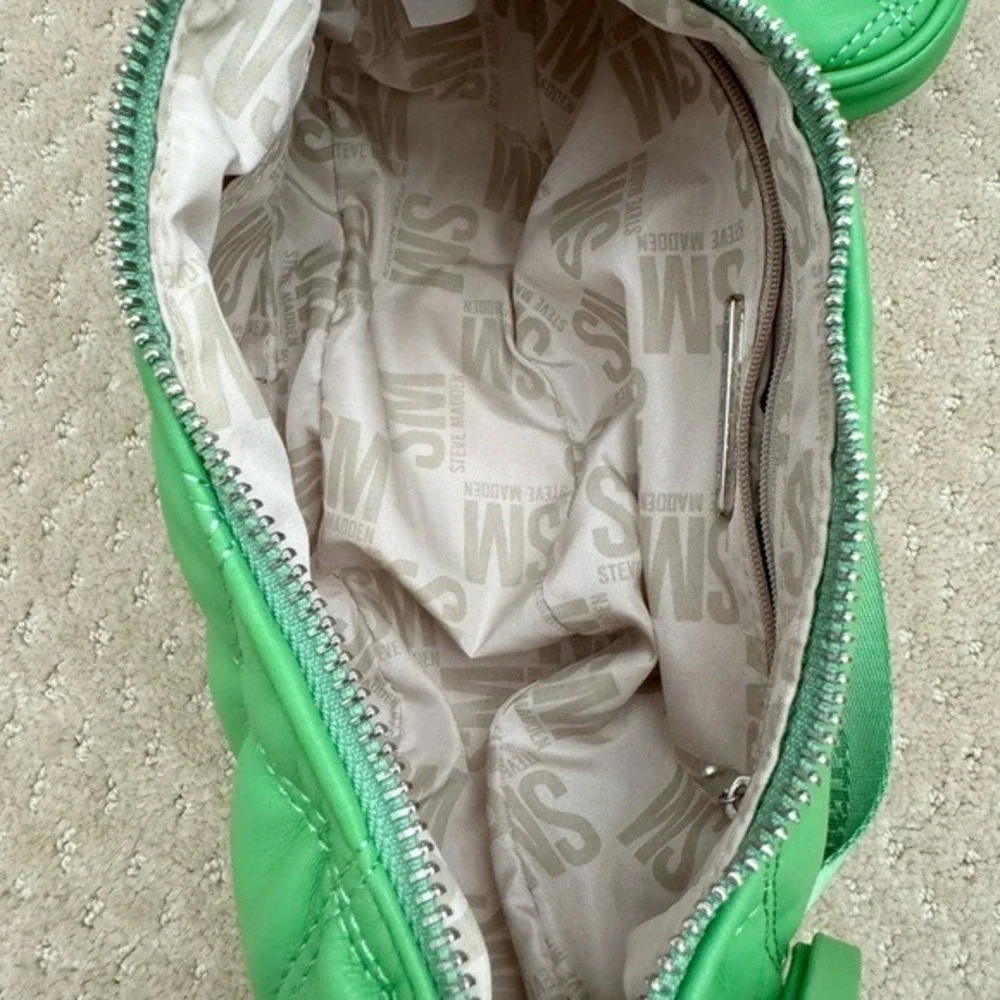 Steve Madden BDORES Quilted Crossbody Sling Bag Green Flare with Coin Purse NEW
